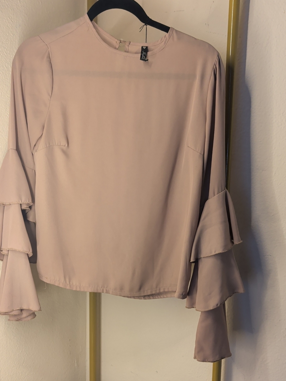 Ruffle-Sleeve Women's Blouse in Light Blush